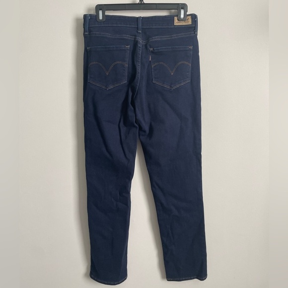 Levi Mid-Rise Skinny Dark Wash Jeans - Picture 5 of 9